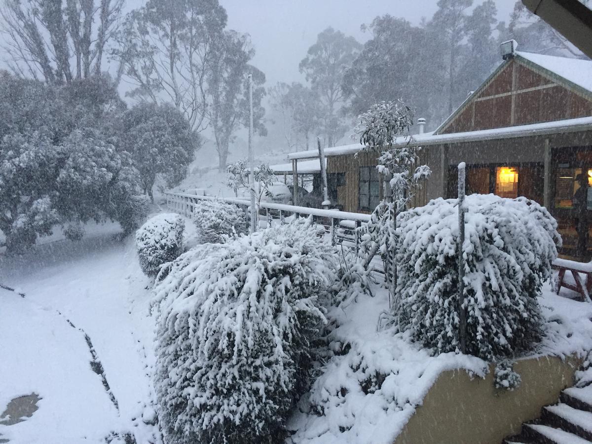 Bronte Park Highland Cottages Esterno foto