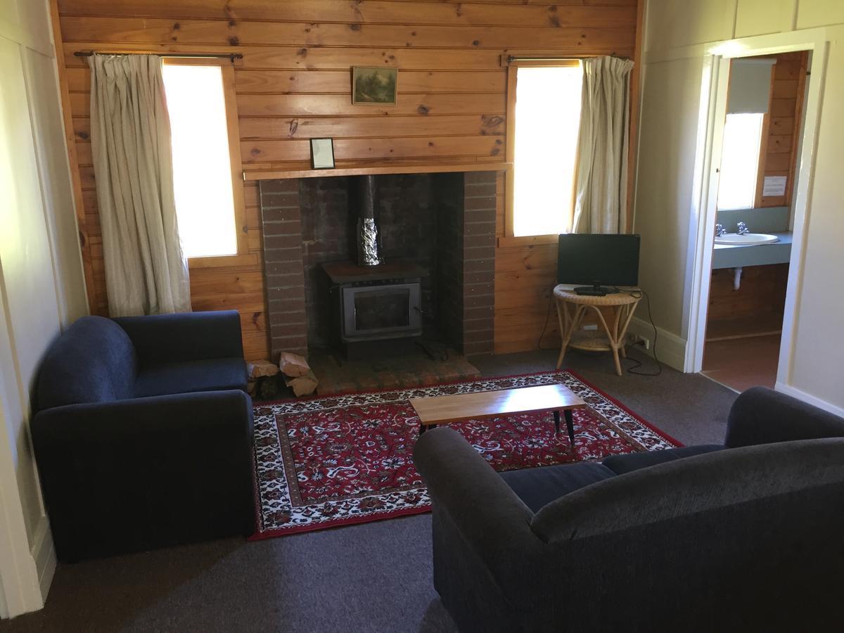 Bronte Park Highland Cottages Esterno foto